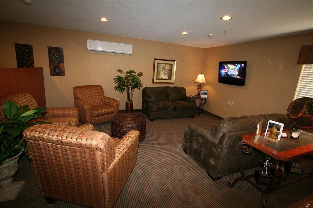 Candlewood Suites Louisville Airport By Ihg Ngoại thất bức ảnh