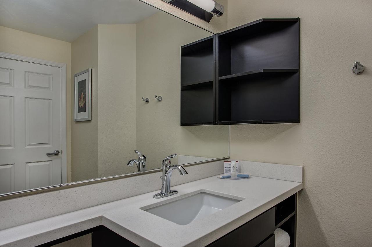 Candlewood Suites Louisville Airport By Ihg Ngoại thất bức ảnh